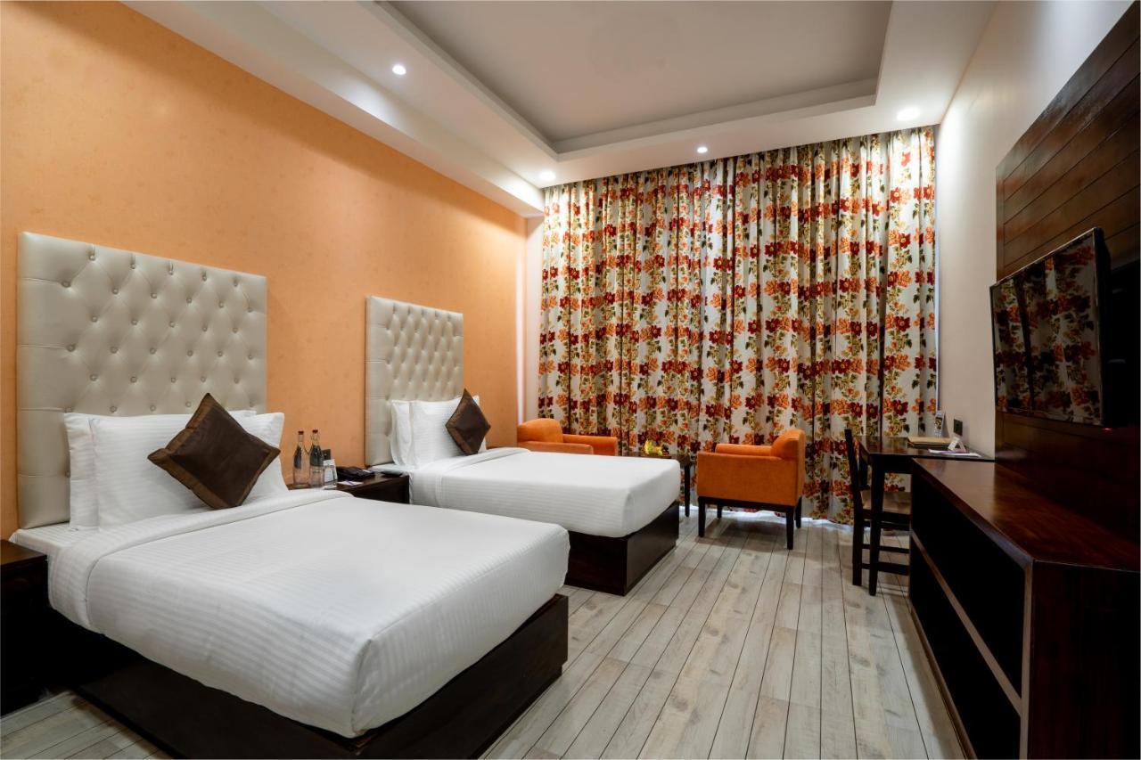 ดิ ออร์คิด ชิมลา Hotel ภายนอก รูปภาพ